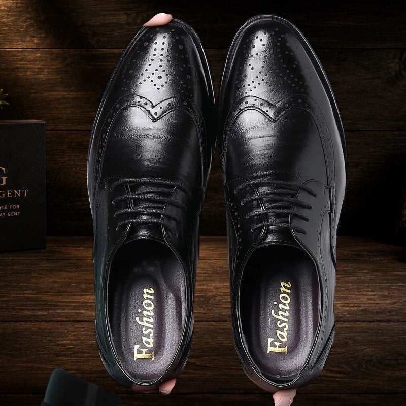 Daily Gent black calfskin leather brogue Oxford dress shoes with traditional perforations and Oxford lace-up design.